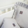 Dziecięca pościel do łóżeczka w kolorze szarym z falbanką