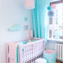Oryginalna lampa podłogowa Pink Stars to pomysł na dodatkowe oświetlenie do dziecięcego pokoju. Lamps&Co.