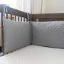 Milky Grey - pikowany ochraniacz do łóżeczka