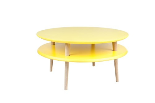 Kolorowy, okrągły, niski stolik kawowy, idealny również do pokoju dziecka. Żółty