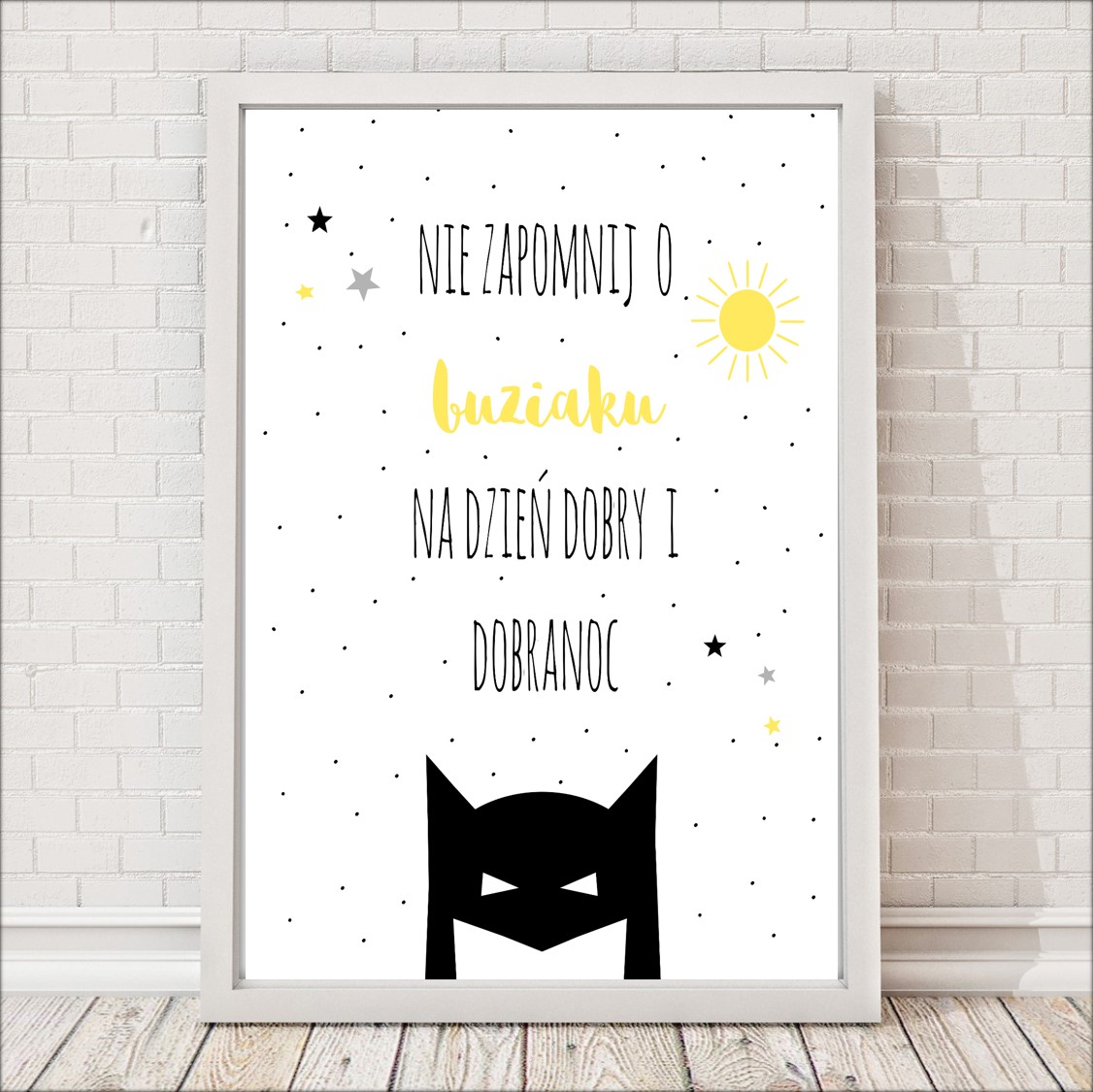 Czarno-biały plakat do pokoju dziecka z napisem i Batmanem