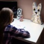 Niezwykła drewniana lampka w kształcie Buldoga to pomysł na dodatkowe oświetlenie do pokoju dziecięcego.