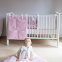 Różowy przybornik/ organizer do łóżeczka niemowlęcego. Na kremy, pieluchy, chusteczki, waciki.