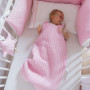 Różowy sweterkowy śpiworek niemowlęcy do spania dla noworodka i niemowlaka.