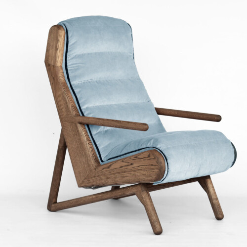 Wygodny, duży niebieski  fotel drewniany na płozach do salonu, sypialni, do karmienia. Melyo