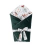 Dwustronny rożek niemowlęcy wykonany jest ręcznie z bawełny premium oraz miękkiego i miłego w dotyku materiału velvetu gładkiego. Zielony