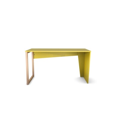 b-edge2-color-biurka-plytowe-na-nietypowym-stelazu-z-drewnem