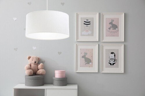 Lampa wisząca biała okrągła minimalistyczna do pokoju dziecka