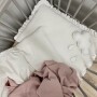 Koomplet białej pościeli dla dziecka z materiału plumeti