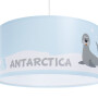 Okrągła lampa wisząca na sufit do pokoju dziecka Antarktyda- zwierzęta Antarktydy-foka na niebieskim tle
