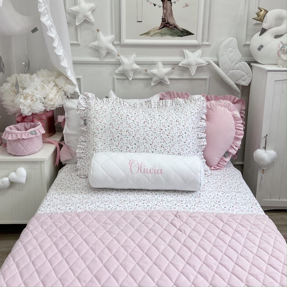 Aksamitna różowa pikowaną narzuta kapa na łóżko do pokoju dziecka