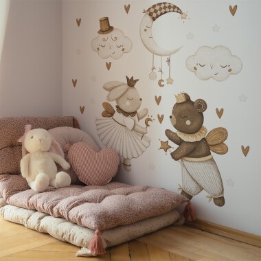 Komplet naklejek do pokoju dziecka z uroczymi zwierzątkami, w ciepłych barwach brązu i beżu.