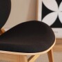 Duży wygodny drewniany designerski fotel z czarną tapicerką, do salonu, czytania lub karmienia.W zestawie z podnóżkiem lub bez.