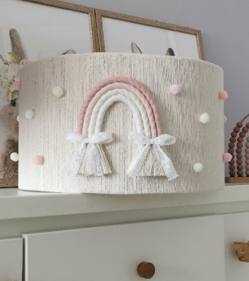 Klosz z tęczą oraz pomponikami - boho, do pokoju dziecka