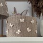 Brązowo-bezowy okrągły abażur w kremowe małe motylki, w stylu boho.