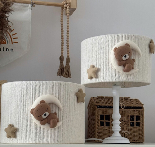 Lampka nocna z misiem na księżycu, boho