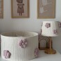 Lampka nocna boho z abażurem ze sznurka i kwiatkami handmade