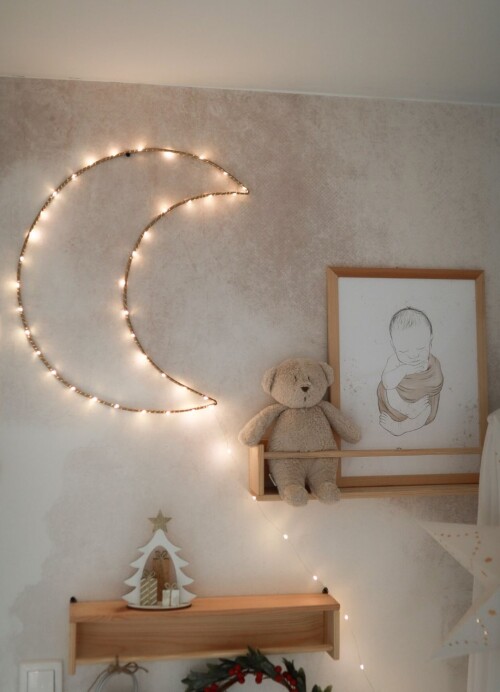 Złota lampka na ścianę w kształcie księżyca z ciepłymi diodami LED do pokoju dziecięcego