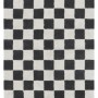 Czarno-biały dywan w szachownicę, kratkę