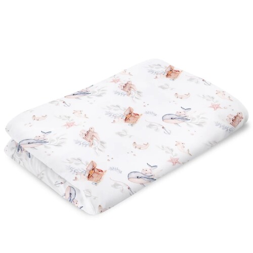 Kołderka bambusowa biała w skarby oceanu- wieloryby, skrzynie skarbów, żółwie