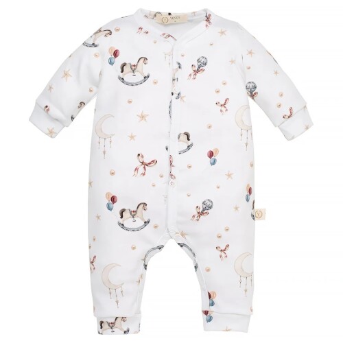 Biały pampers z bawełny organicznej w koniki na biegunach, kokardki i balony