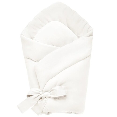 Kremowy miękki i puszysty rożek niemowlęcy