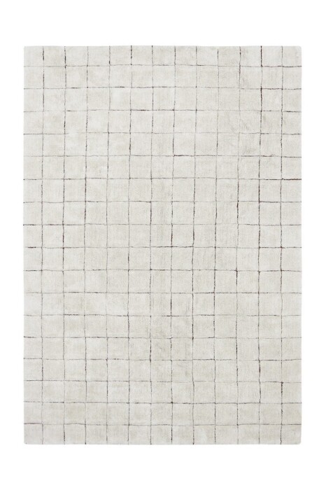 Zainspirowany tradycyjnymi płytkami w stylu vintage, ten dywan ma prosty wzór mozaiki w naturalnym kolorze na podstawie z płótna w kolorze toffi, które zostało częściowo odsłonięte