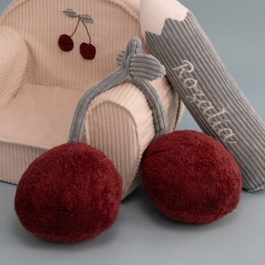 Poduszka dekoracyjna wisienki dla dziecka Cherry miękka sztruksowa