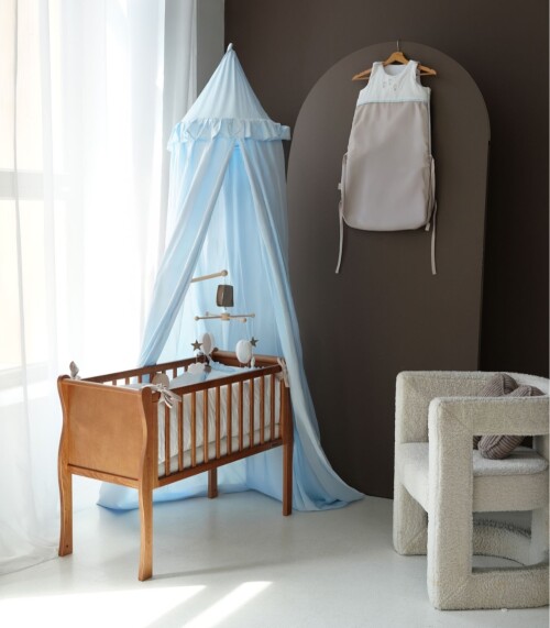 niebieski baldachim do łóżeczka niemowlęcego z falbaną bawełniany